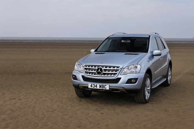 Mercedes-Benz Mercedes ML 350 CDI 4Matic 7G-Tronic Mercedes-Benz Mercedes ML 350 CDI 4Matic 7G-Tronic