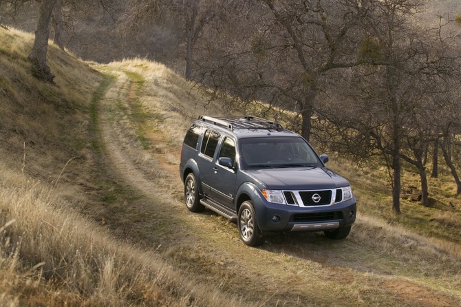 Nissan Pathfinder Gen.3 Nissan Pathfinder Gen.3