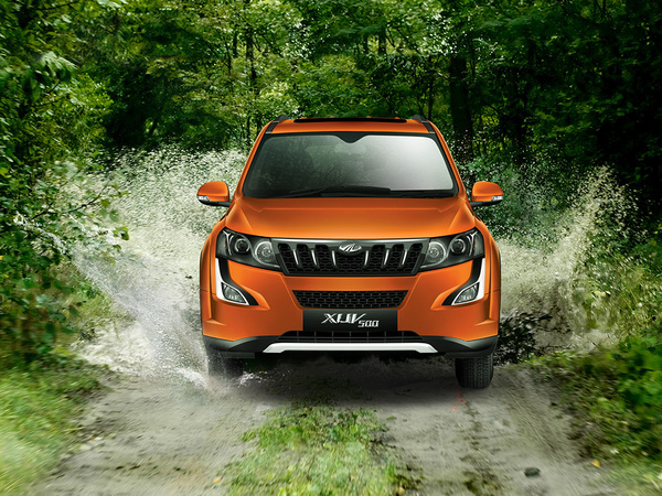 Mahindra XUV500 W6 AT Mahindra XUV500 W6 AT