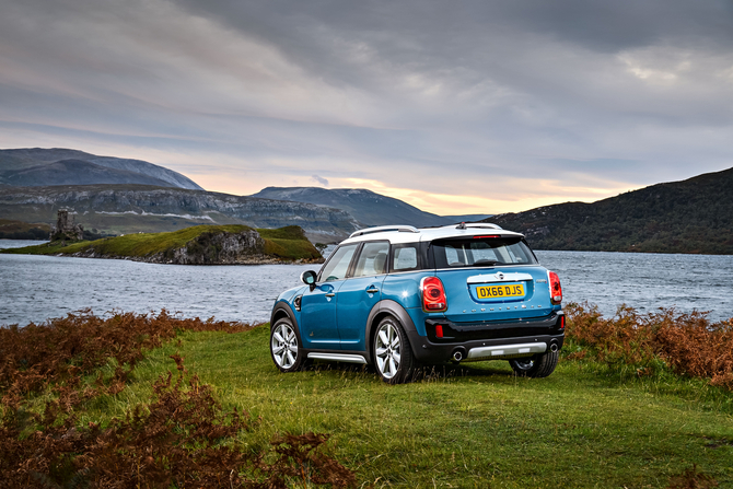 MINI (BMW) Cooper Countryman D ALL4 MINI (BMW) Cooper Countryman D ALL4