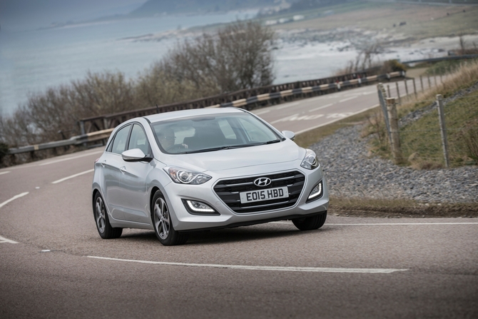 Hyundai i30 1.6 CRDi Hyundai i30 1.6 CRDi