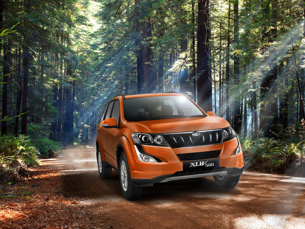 Mahindra XUV500 W8 AT Mahindra XUV500 W8 AT
