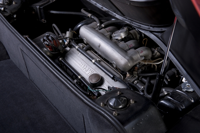 The turbo engine was carried into the 2002 Turbo but produced 170hp, not the 200hp from the concept The turbo engine was carried into the 2002 Turbo but produced 170hp, not the 200hp from the concept