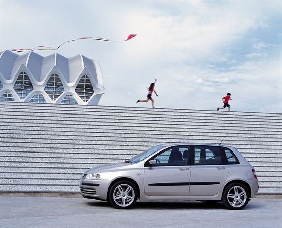 Fiat Stilo 1.9 JTD Dynamic Fiat Stilo 1.9 JTD Dynamic