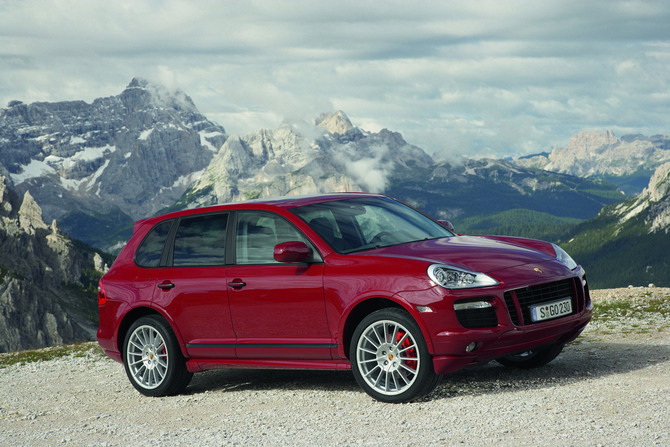 Porsche Cayenne GTS Tiptronic S Porsche Cayenne GTS Tiptronic S