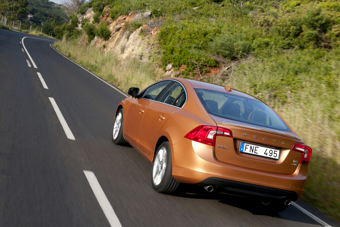 Volvo S60 D5 Start/Stop Summum Volvo S60 D5 Start/Stop Summum
