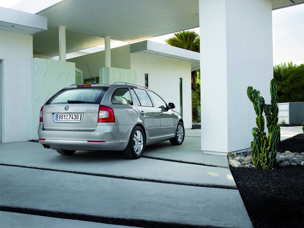 Skoda Octavia Break 1.9 TDI Ambiente DSG 6v Skoda Octavia Break 1.9 TDI Ambiente DSG 6v