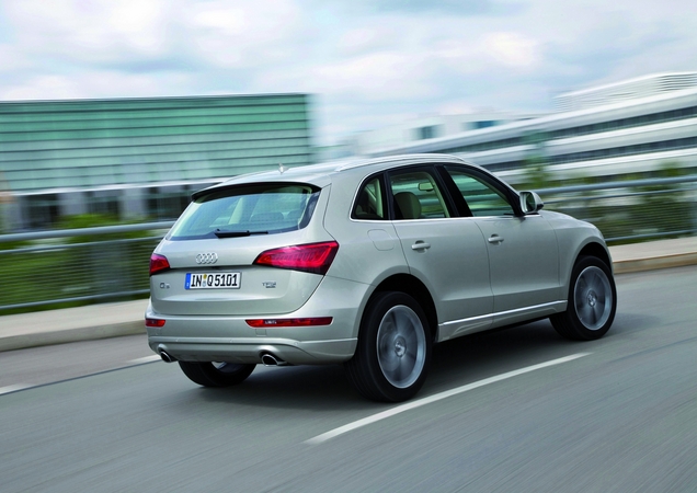 Audi Q5 2.0 TDI quattro clean diesel S tronic Audi Q5 2.0 TDI quattro clean diesel S tronic