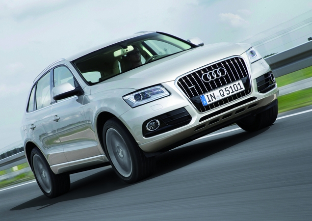 Audi Q5 2.0 TDI quattro clean diesel S tronic Audi Q5 2.0 TDI quattro clean diesel S tronic