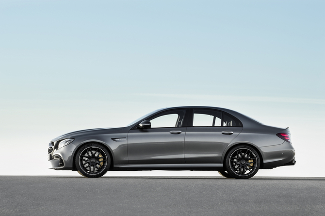 Mercedes-Benz E 63 AMG 4MATIC+ Mercedes-Benz E 63 AMG 4MATIC+