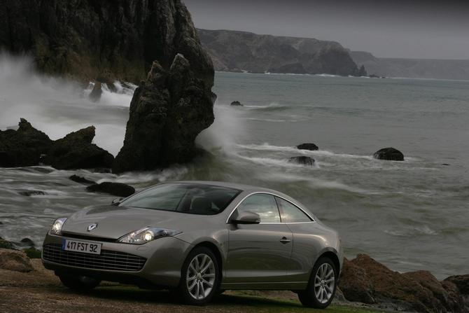 Renault Laguna Coupé 2.0 dCi 180 Renault Laguna Coupé 2.0 dCi 180