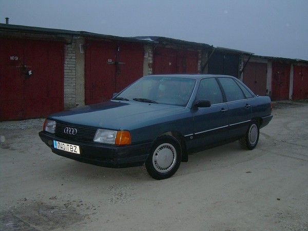 Audi 100 Sport Audi 100 Sport