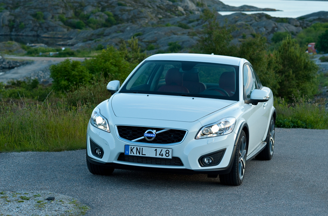 Volvo C30 D4 Summum Volvo C30 D4 Summum