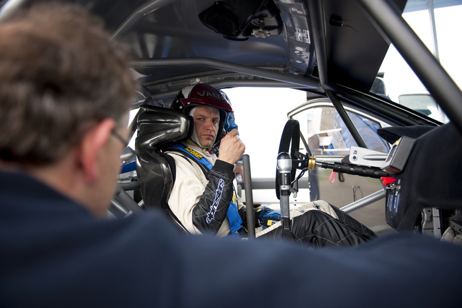A Hyundai contratou o campeão do IRC e S2000 Juho Hänninen para desenvolver o carro de 2014 A Hyundai contratou o campeão do IRC e S2000 Juho Hänninen para desenvolver o carro de 2014
