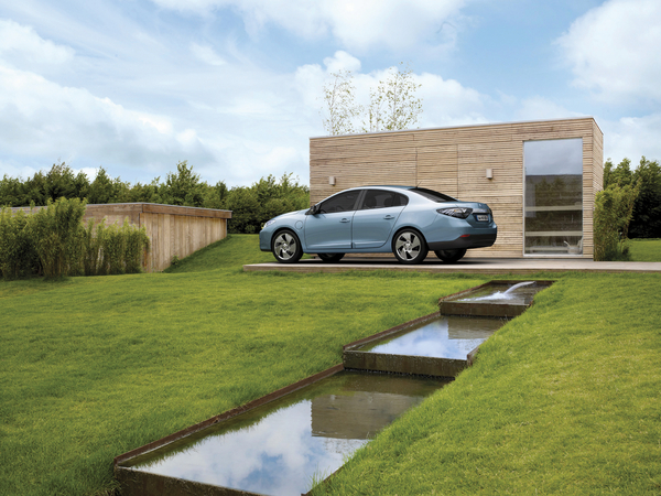 Renault Fluence Z.E Dynamic Renault Fluence Z.E Dynamic