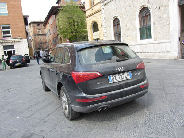 Audi Q5 2.0 TDI quattro Audi Q5 2.0 TDI quattro