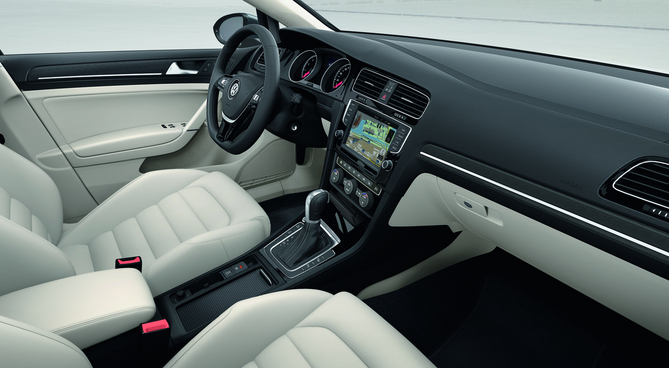 Den Einstieg markiert der Golf 1.2 TSI Trendline mit 63 kW / 85 PS. Den Einstieg markiert der Golf 1.2 TSI Trendline mit 63 kW / 85 PS.