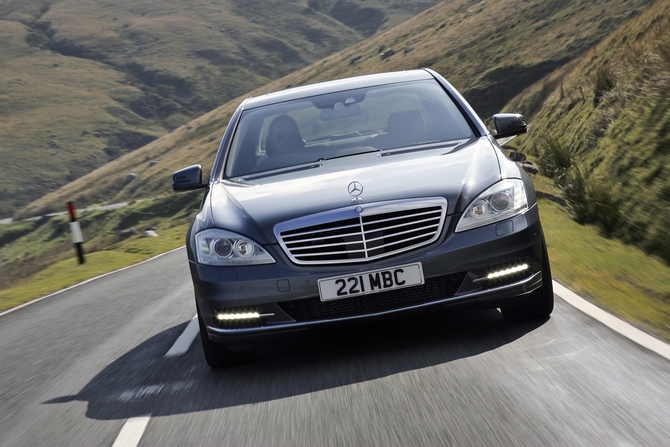 Mercedes-Benz S-Class Gen.4 Mercedes-Benz S-Class Gen.4