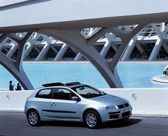 Fiat Stilo 1.9 JTD Dynamic Fiat Stilo 1.9 JTD Dynamic