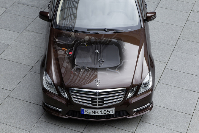 Mercedes-Benz E 300 Station BlueTEC Hybrid Auto Mercedes-Benz E 300 Station BlueTEC Hybrid Auto