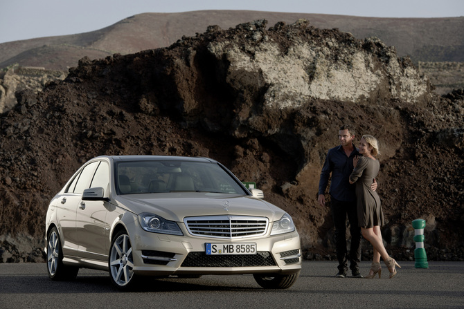 Mercedes-Benz C 200 CDI BlueEFFICIENCY Saloon Mercedes-Benz C 200 CDI BlueEFFICIENCY Saloon