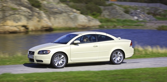Volvo C70 2.4 Automatic Volvo C70 2.4 Automatic