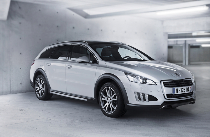 Peugeot 508 RXH 2.0 HDi Limited Edition Hybrid4 Peugeot 508 RXH 2.0 HDi Limited Edition Hybrid4