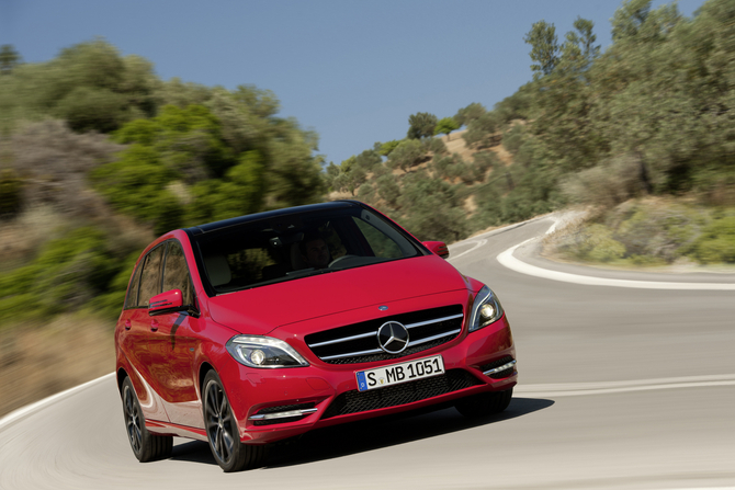 Mercedes-Benz B 250 BlueEfficiency Mercedes-Benz B 250 BlueEfficiency
