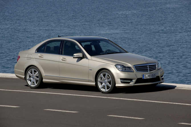 Mercedes-Benz C 220 CDI BlueEFFICIENCY Saloon Mercedes-Benz C 220 CDI BlueEFFICIENCY Saloon