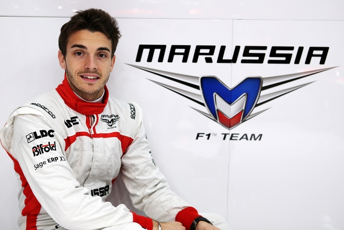 Bianchi tem um ano de contrato com a Marussia e terá com certeza um lugar numa equipa mais competitiva no próximo ano Bianchi tem um ano de contrato com a Marussia e terá com certeza um lugar numa equipa mais competitiva no próximo ano