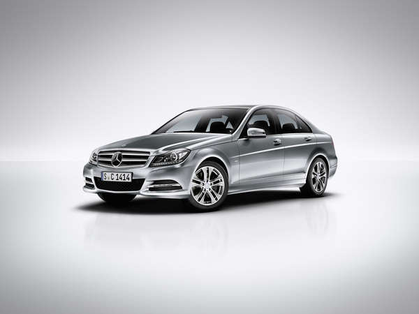 Mercedes-Benz C 250 CDI BlueEFFICIENCY Saloon AT Mercedes-Benz C 250 CDI BlueEFFICIENCY Saloon AT