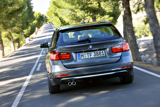 BMW 335i Touring xDrive BMW 335i Touring xDrive