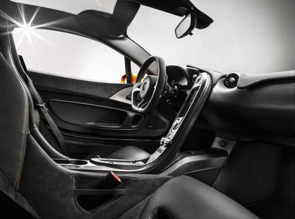 Le concept-car de la McLaren P1 a été présenté au monde entier lors du Mondial de Paris en septembre 2012. Le concept-car de la McLaren P1 a été présenté au monde entier lors du Mondial de Paris en septembre 2012.