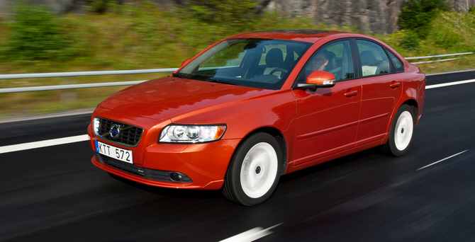 Volvo S40 D4 Summum Volvo S40 D4 Summum
