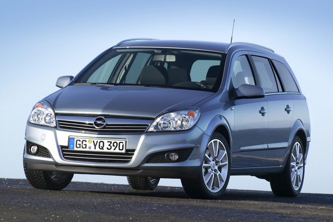 Opel Astra Caravan 1.7 CDTI 125cv Cosmo Plus Opel Astra Caravan 1.7 CDTI 125cv Cosmo Plus