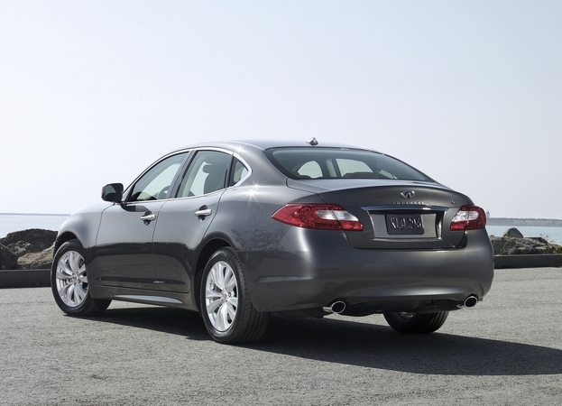 Infiniti M 56 Infiniti M 56