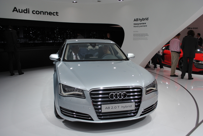 Audi A8 2.0 T Hybrid Audi A8 2.0 T Hybrid