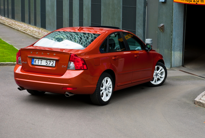 Volvo S40 D4 Summum Geartronic Volvo S40 D4 Summum Geartronic