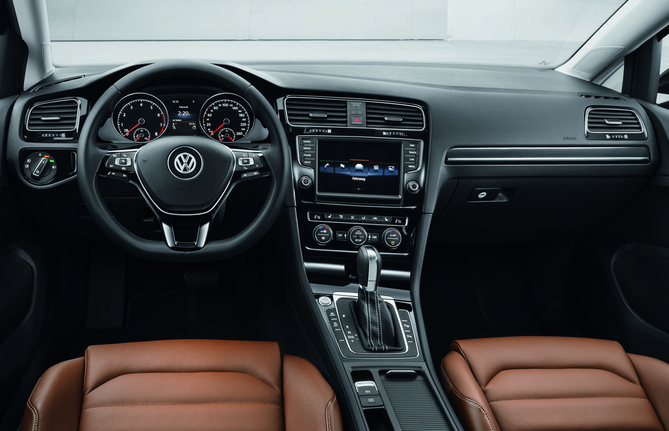 Highline models even get leather interior Highline models even get leather interior