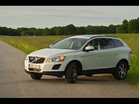 Volvo gives XC60 New and Upgraded Engines for 2012 Volvo gives XC60 New and Upgraded Engines for 2012