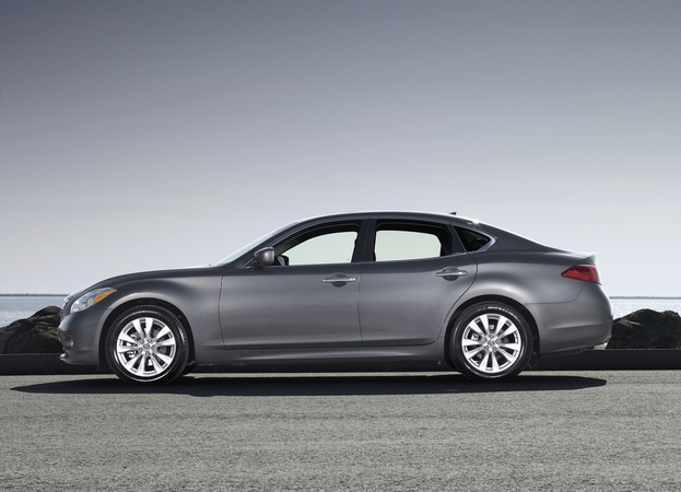 Infiniti M 56x Infiniti M 56x