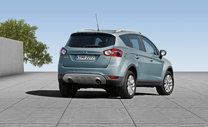 Ford Kuga 2.5 Titanium (Auto) Ford Kuga 2.5 Titanium (Auto)