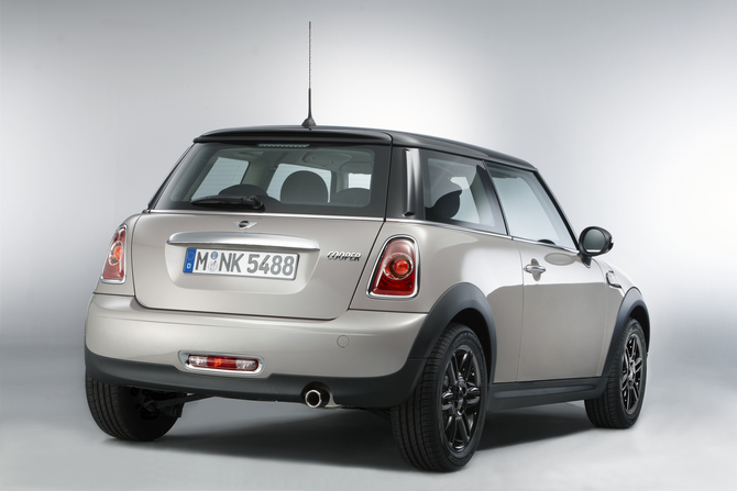 MINI (BMW) Mini Cooper Baker Street MINI (BMW) Mini Cooper Baker Street