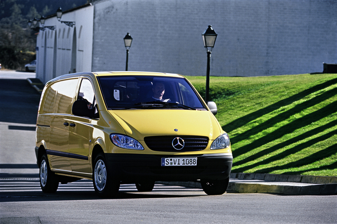 Mercedes-Benz Vito 2 {W639} Mercedes-Benz Vito 2 {W639}