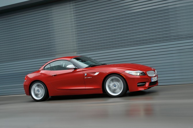 BMW Z4 sDrive30i Sport-Automatic DKG BMW Z4 sDrive30i Sport-Automatic DKG