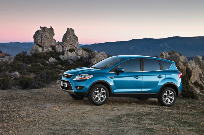 Ford Kuga Crossover 2.0 TDCi 140hp Zetec 2WD Ford Kuga Crossover 2.0 TDCi 140hp Zetec 2WD