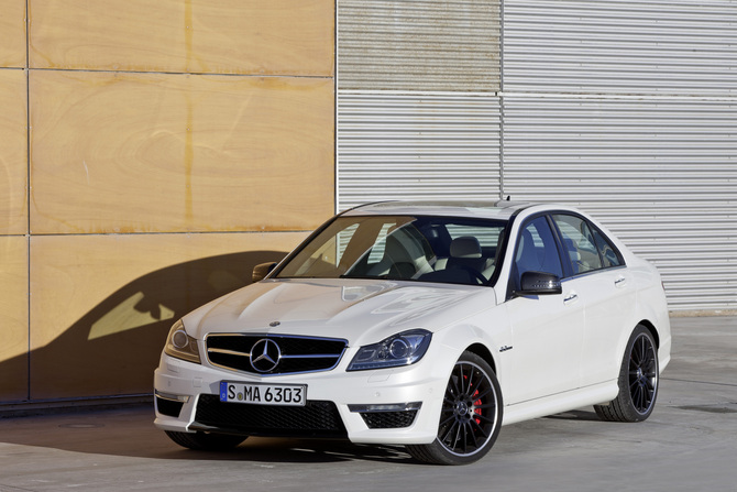Mercedes-Benz C 63 AMG Saloon Performance Package Mercedes-Benz C 63 AMG Saloon Performance Package