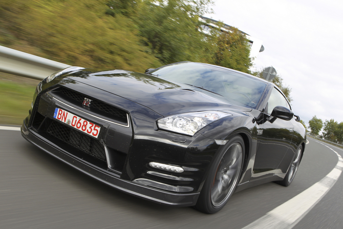 Nissan GT-R (R35) Black Edition Nissan GT-R (R35) Black Edition