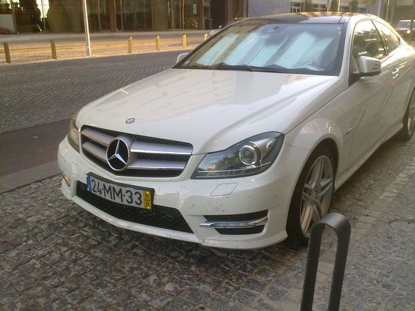 Mercedes-Benz C 250 CDI BlueEFFICIENCY Coupé Mercedes-Benz C 250 CDI BlueEFFICIENCY Coupé