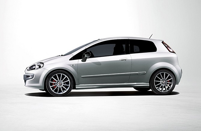 Fiat Punto Evo 1.3 Multijet 16v 95cv Emotion Dualogic Fiat Punto Evo 1.3 Multijet 16v 95cv Emotion Dualogic